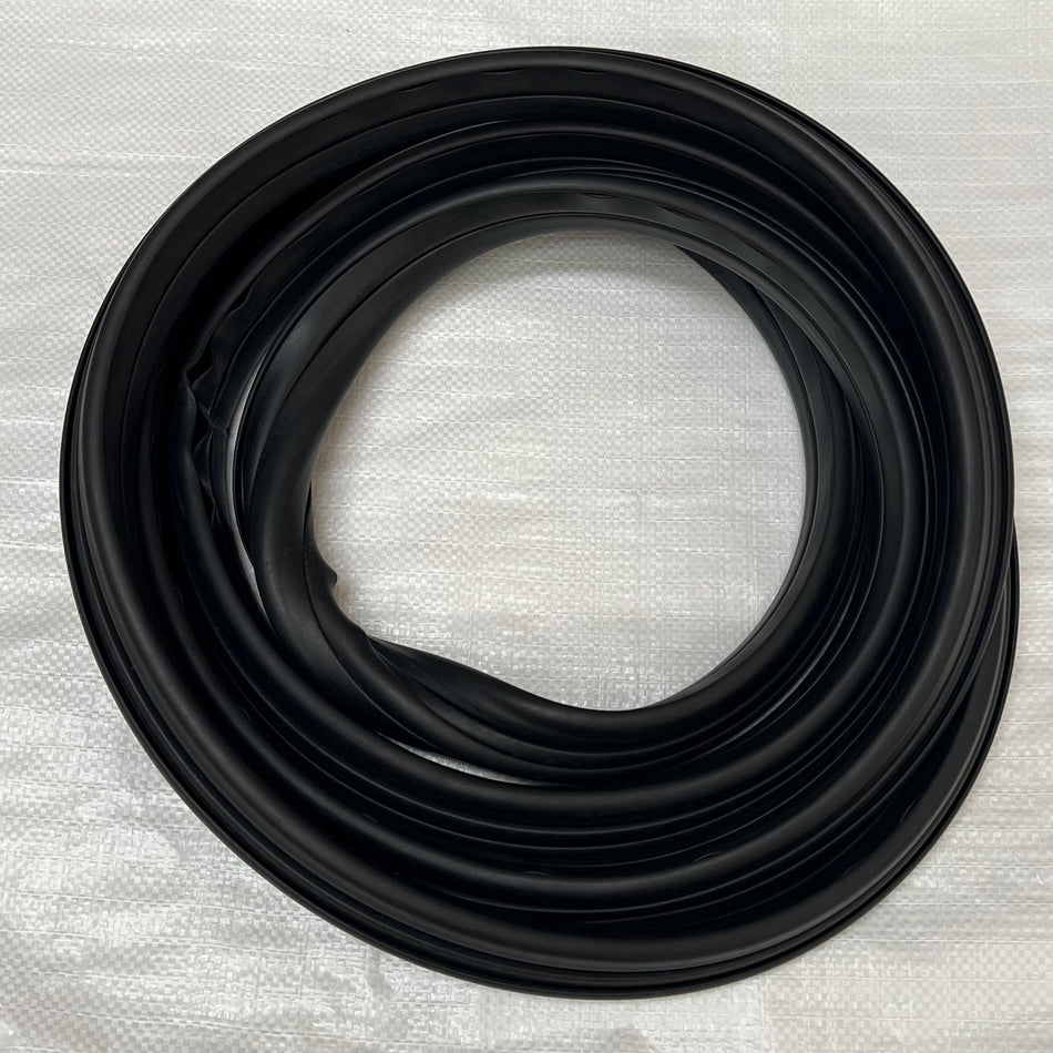 Mercedes Benz W126 Rear Screen Rubber Part No 1266780120