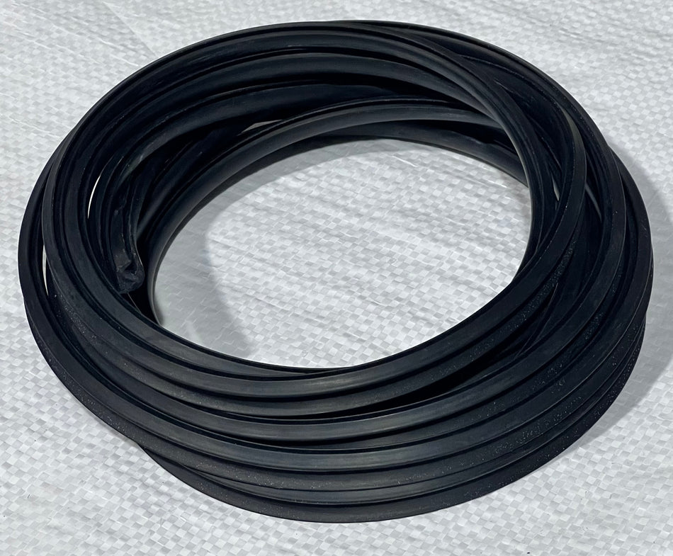 Ford Escort MK5/MK6 Rear Screen Trim External